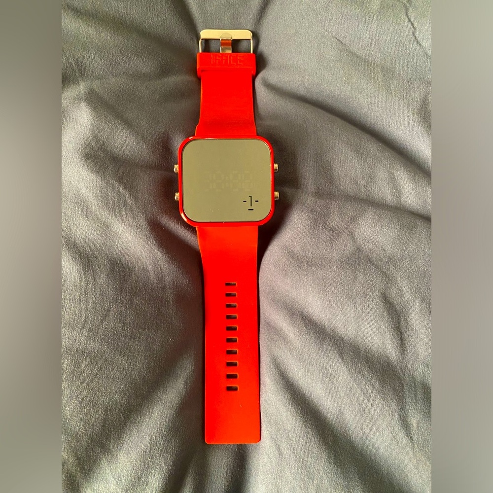 1Face watch, original design. Not a smart watch.